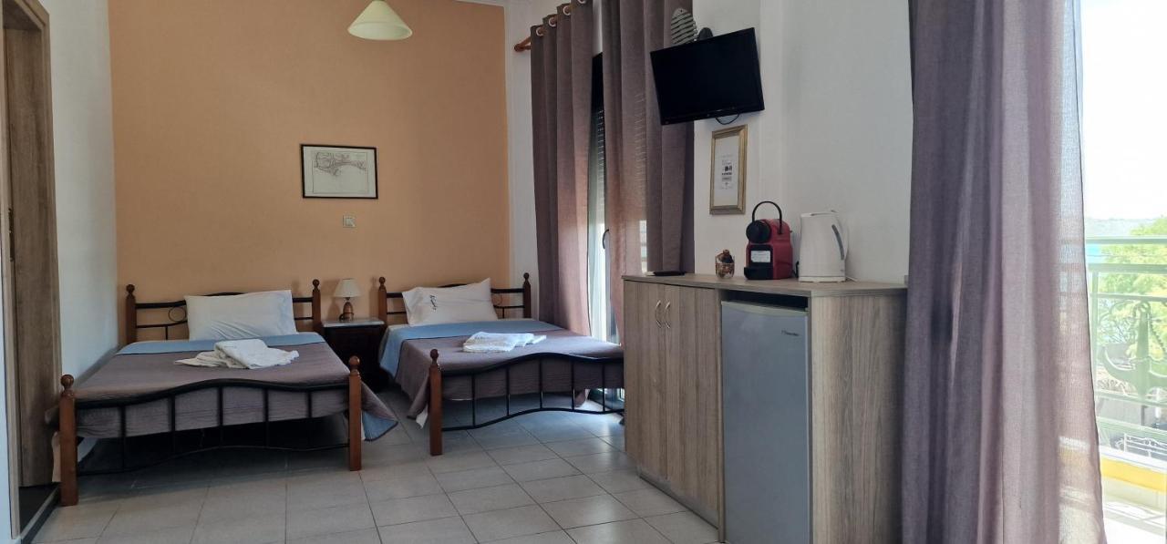 By Captains Studio Apartment Ierapetra  Bagian luar foto