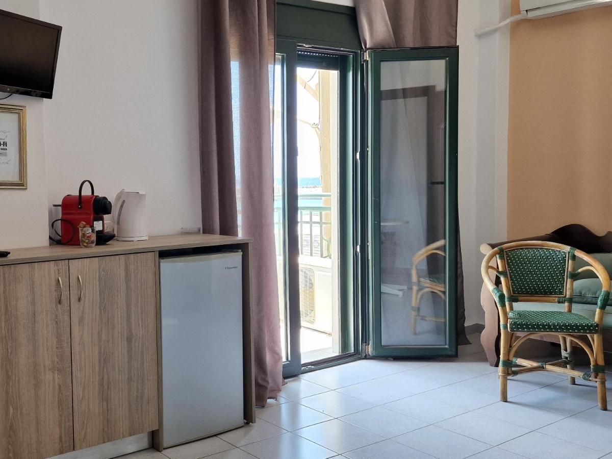 By Captains Studio Apartment Ierapetra  Bagian luar foto