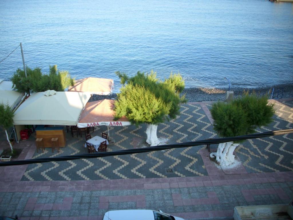 By Captains Studio Apartment Ierapetra  Bagian luar foto